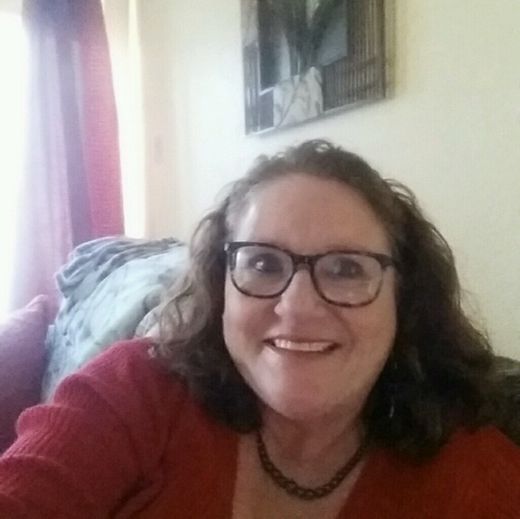 Meet your Posher, Shelia - Picture 1 of 1